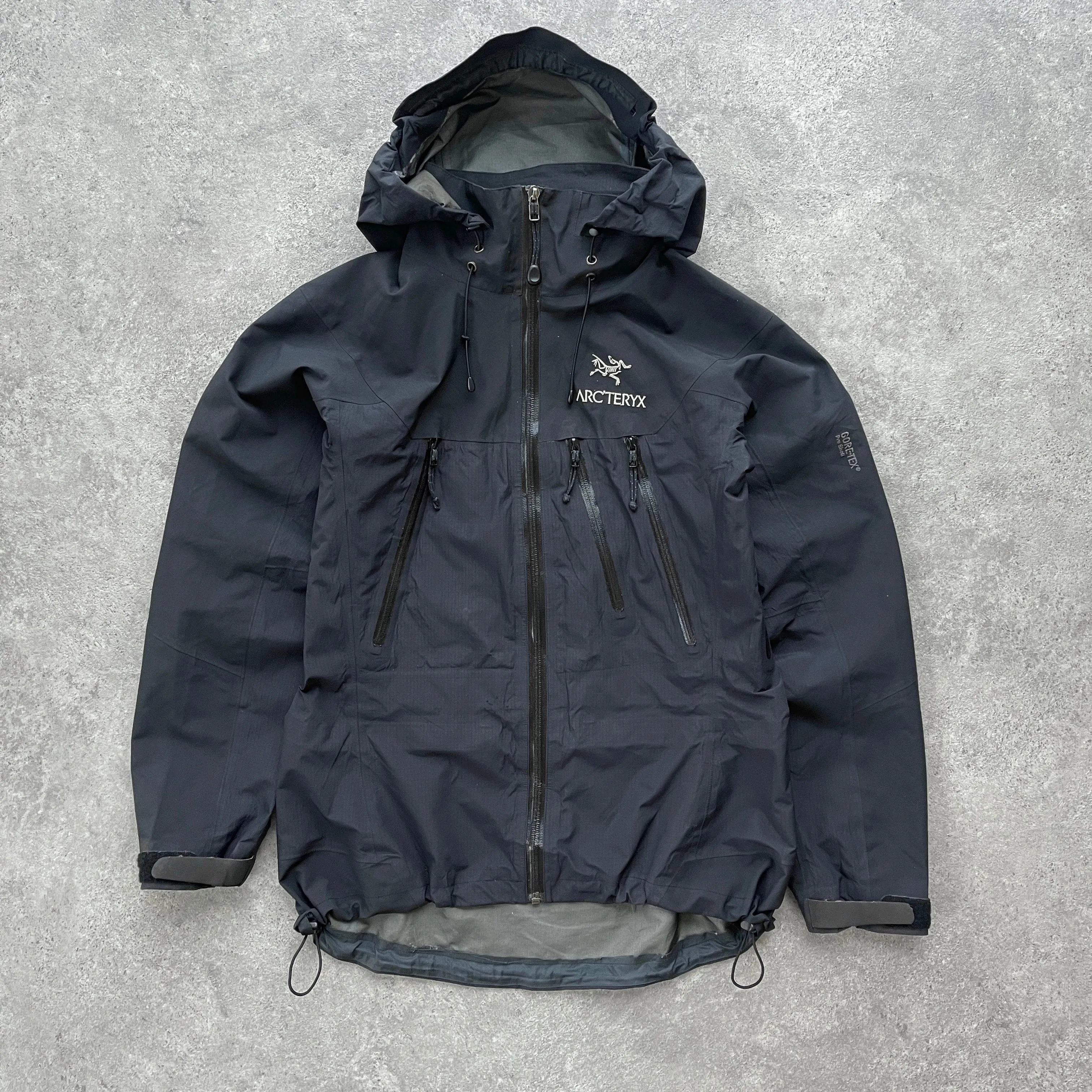 Arc’teryx 2000s Theta AR Gore-tex Pro Shell jacket (XS)