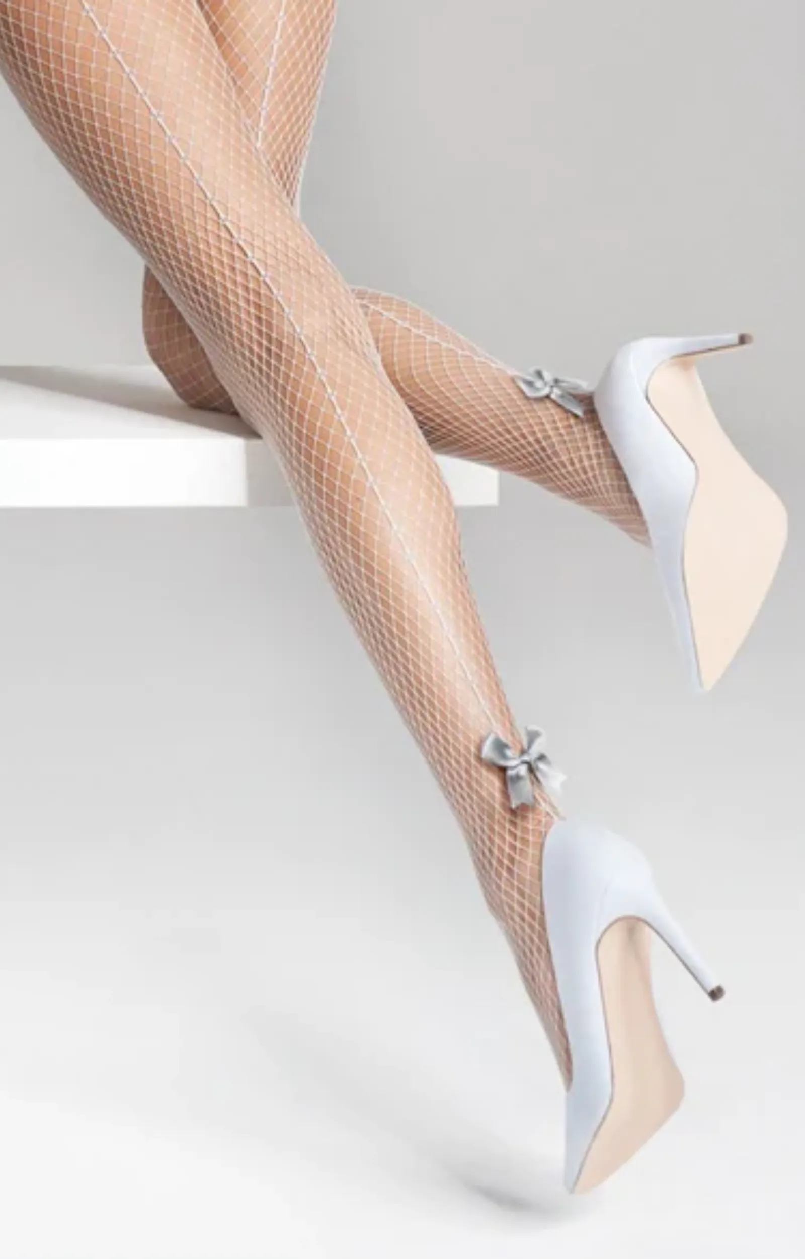 Charm P32 Fishnet Tights