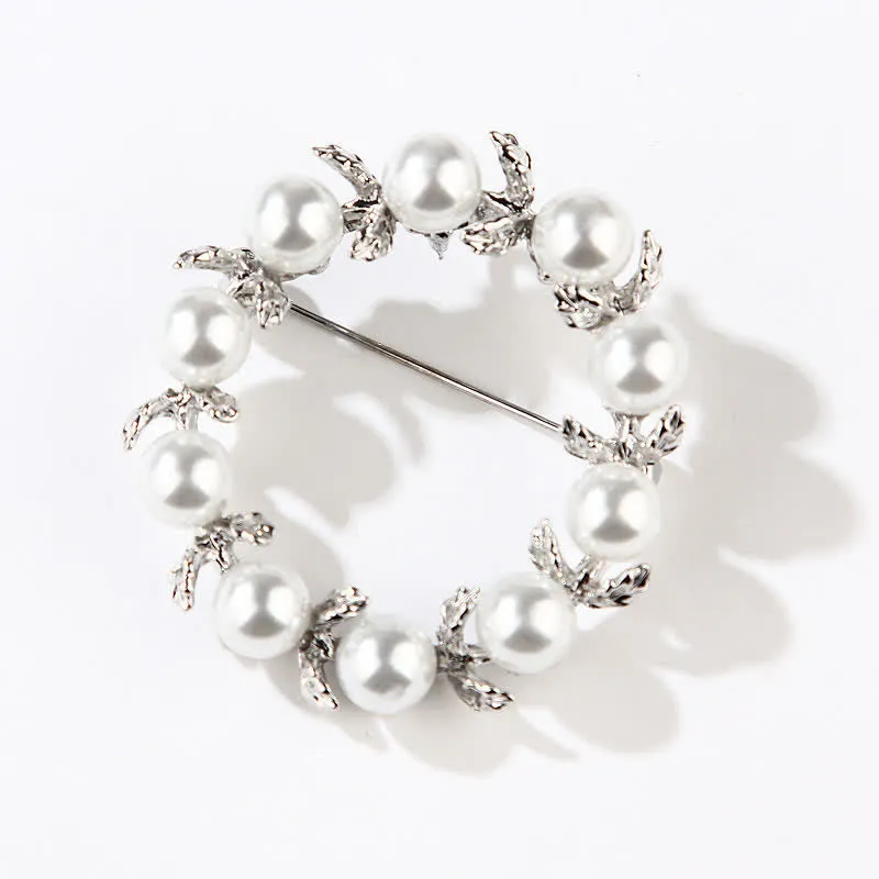 Women's Pearl Leaves Circle Brooch